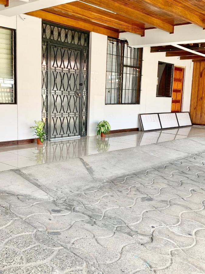 Global House Cr Hostel Backpackers Alajuela Habitacion Compartida 2 Camas Por Habitacion Bagian luar foto